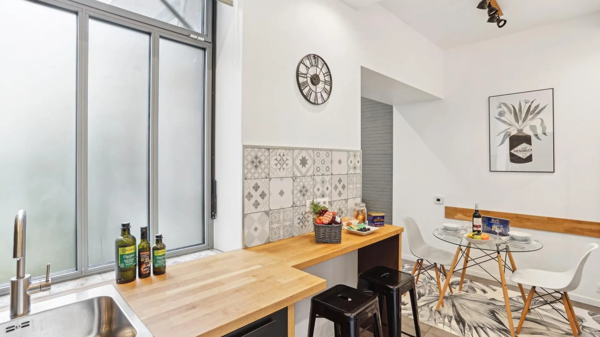Lavie Maison I Marais Family Paris Apartment